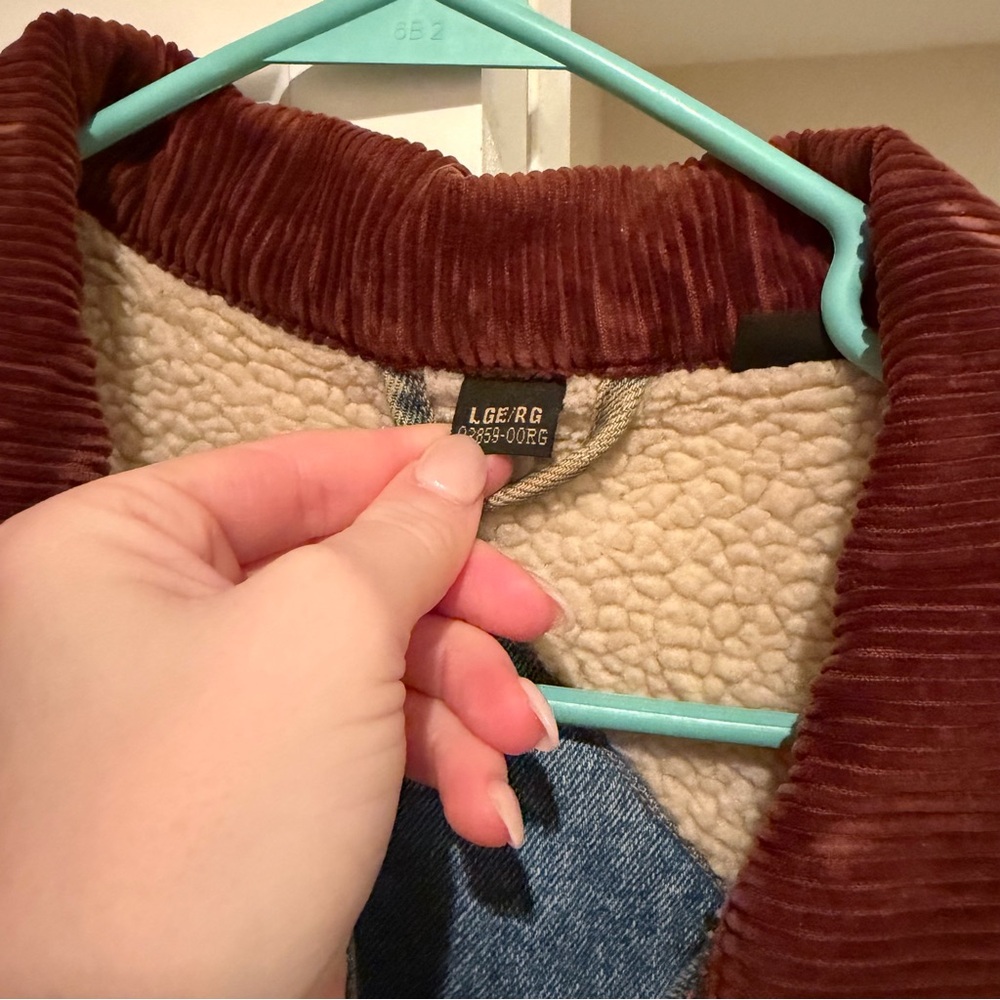 High Noon Vintage Denim Sherpa Lined Jacket with Corduroy Collar - Picture 4 of 9